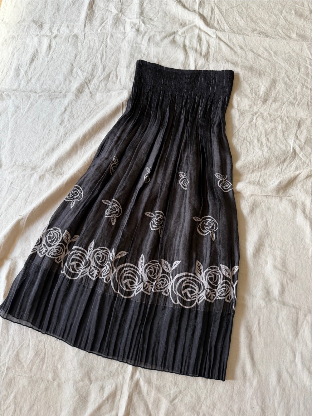 Vintage smocked waist pleated midi Skirt xs to large - Picture 14 of 14